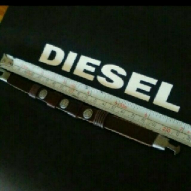 DIESEL(ディーゼル)のDIESEL  未使用に近い状態です。 メンズのアクセサリー(ブレスレット)の商品写真