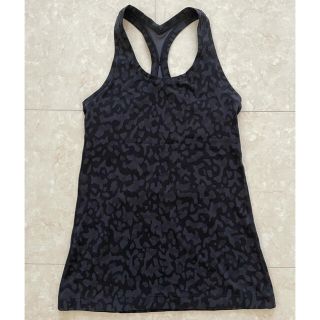 ルルレモン(lululemon)の入手困難❗️週末限定値下げ❗️美品❗️ルルレモン  豹柄タンクトップ(ヨガ)