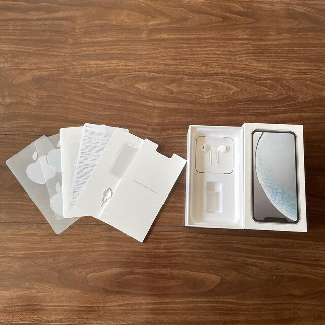 iPhone XR 64GB au 2