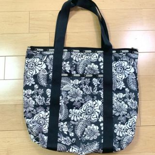 レスポートサック(LeSportsac)のレスポートサック　大きいトートバッグ　モノトーン(トートバッグ)