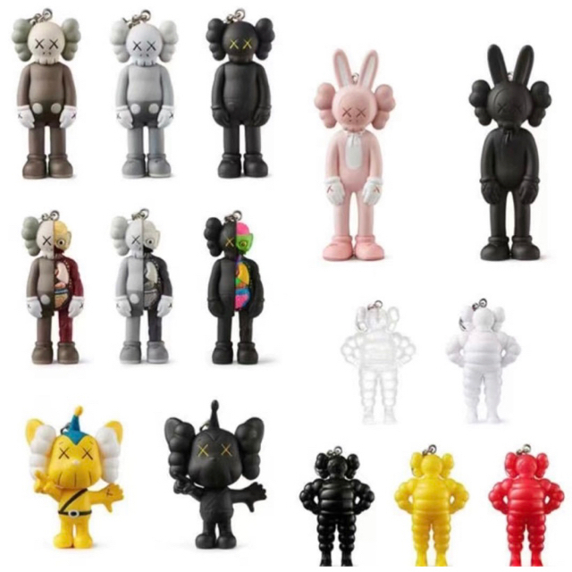 kaws tokyo first 15種セット キーホルダーファッション小物
