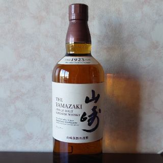 サントリー(サントリー)の山崎 シングルモルトウィスキー 700ml(ウイスキー)