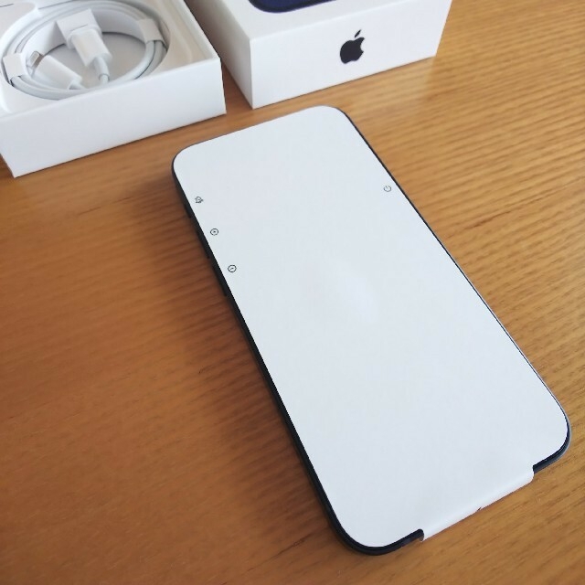 Apple(アップル)の【新品】iPhone 12 mini 64 GB ブラック スマホ/家電/カメラのスマートフォン/携帯電話(スマートフォン本体)の商品写真