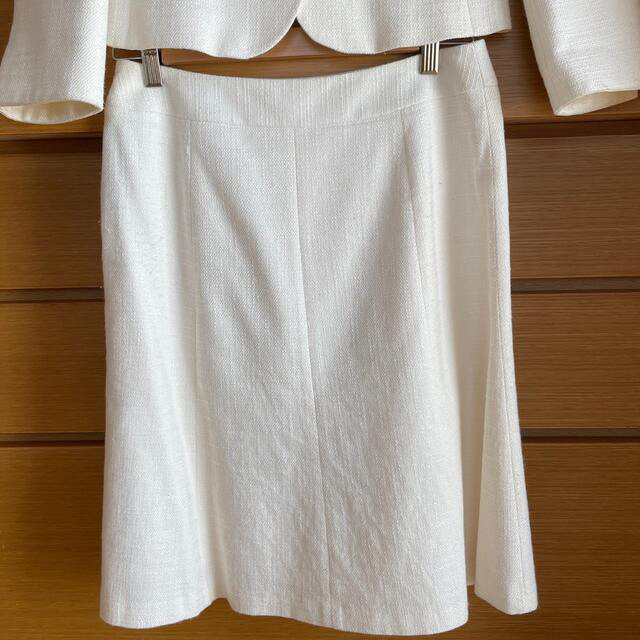 anyFAM(エニィファム)の※写真の追加あり　any FAM  白色　スーツ　(上下セット) レディースのフォーマル/ドレス(スーツ)の商品写真