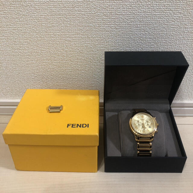 FENDI(フェンディ)のフェンディ  クロノグラフ  ゴールド　腕時計　美品　メンズ　レディース メンズの時計(腕時計(アナログ))の商品写真