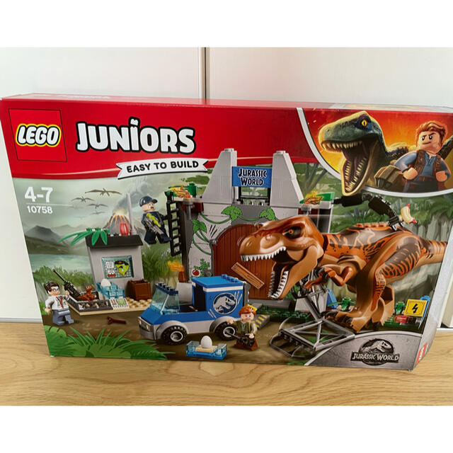 Lego(レゴ)のLEGO 10758 ティラノサウルス襲撃　ジュラシック キッズ/ベビー/マタニティのおもちゃ(知育玩具)の商品写真