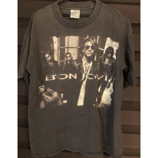 トップスBON JOVI プリントロックバンドヴィンテージTシャツL