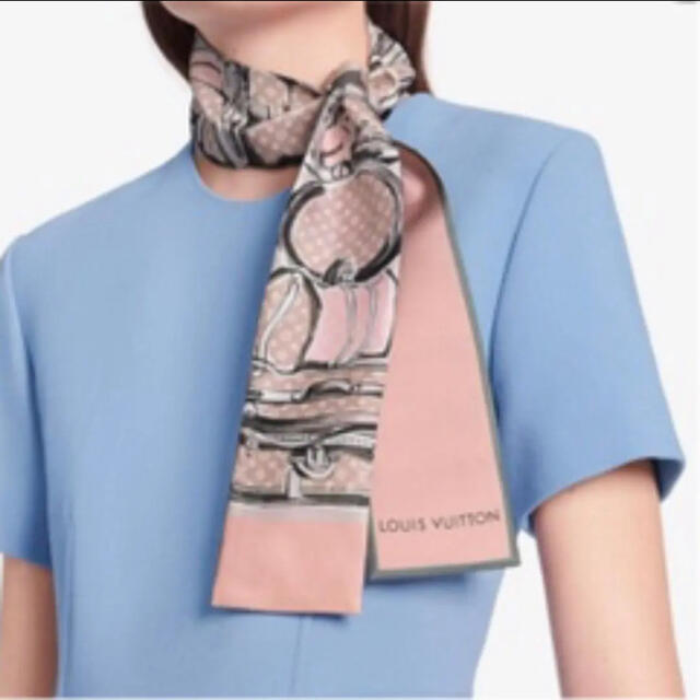 LOUIS VUITTON(ルイヴィトン)のヴィトン　スカーフ ハンドメイドのファッション小物(スカーフ)の商品写真