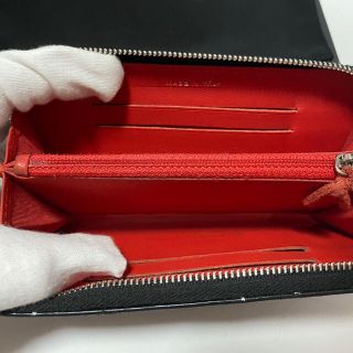 CHANEL - シャネル タイポグラフィー ラムスキン ラウンドファスナー