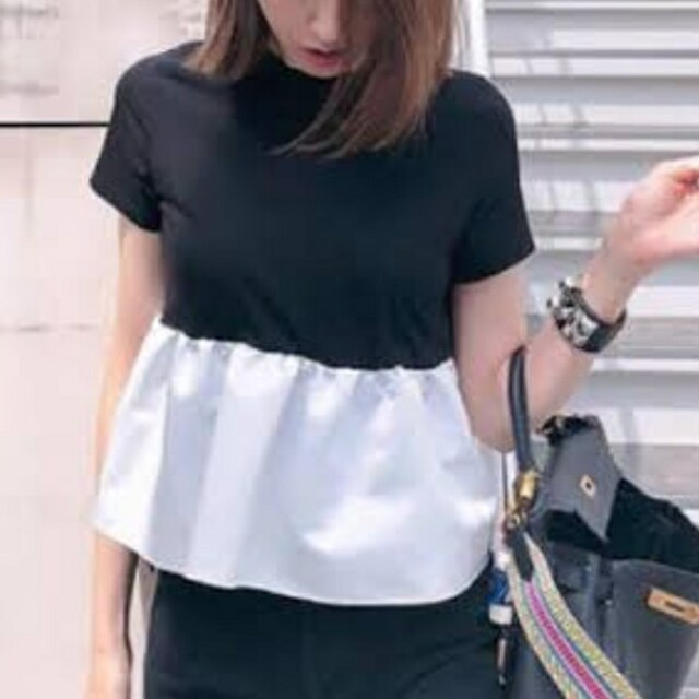 BARNEYS NEW YORK - お値下げ!大人気商品!　ヨーコチャンペプラムブラウス　貴重な#40サイズです！