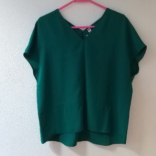 ユニクロ(UNIQLO)の新品 ユニクロ トップス(カットソー(半袖/袖なし))