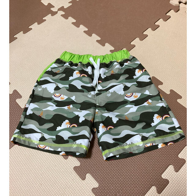 新品　未使用　男の子　水着　100サイズ キッズ/ベビー/マタニティのキッズ服男の子用(90cm~)(水着)の商品写真