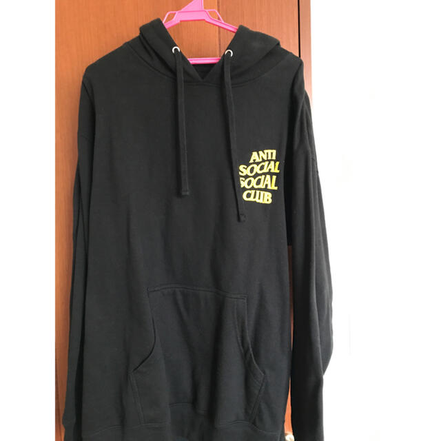 Supreme(シュプリーム)のanti social social club  yellow hoodie メンズのトップス(パーカー)の商品写真