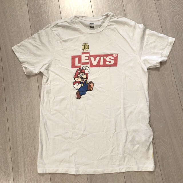 Levi's(リーバイス)の【セール】LEVI’SマリオコラボTシャツ　白　ホワイト　ユニセックス メンズのトップス(Tシャツ/カットソー(半袖/袖なし))の商品写真