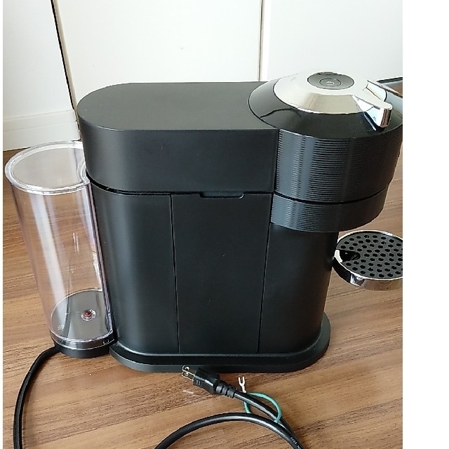 ネスプレッソ コーヒーメーカー (おまけ付) ネスプレッソ コーヒーメーカー (おまけ付)