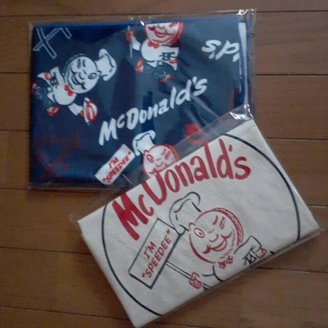 マクドナルド(マクドナルド)のマクドナルド ビックスマイルバッグ ひんやりタオル 2点セット レディースのバッグ(エコバッグ)の商品写真