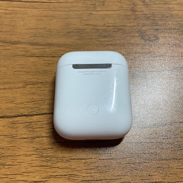 Apple(アップル)のAirPods ケースのみ スマホ/家電/カメラのオーディオ機器(ヘッドフォン/イヤフォン)の商品写真