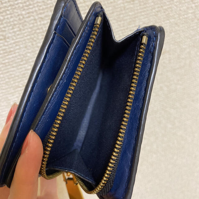 MARC BY MARC JACOBS(マークバイマークジェイコブス)のマークジェイコブス 2つ折り財布  ミニ コンパクト ウォレット ミニ財布　青 レディースのファッション小物(財布)の商品写真