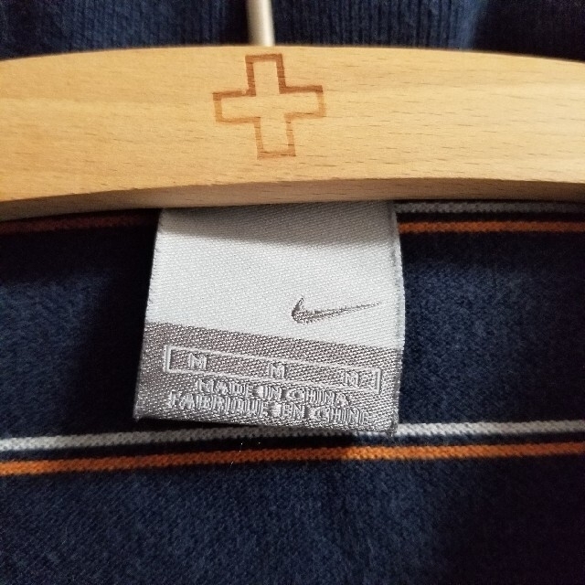 NIKE(ナイキ)の【NIKE】ワンポイント ロゴポロシャツ 古着 定番人気 メンズのトップス(ポロシャツ)の商品写真