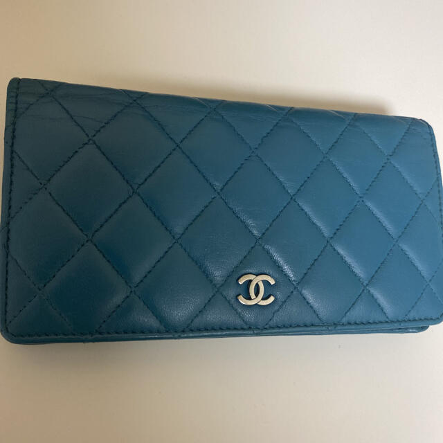 CHANEL(シャネル)の【正規品】CHANEL シャネル 長財布　マトラッセ　ターコイズブルー レディースのファッション小物(財布)の商品写真