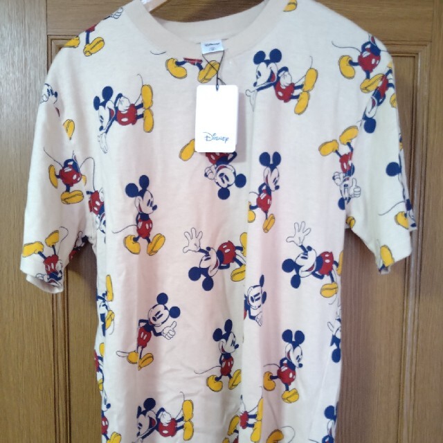 Disney(ディズニー)のレア柄　ミッキー　Tシャツ 総柄　新品タグ付き　ディズニー メンズのトップス(シャツ)の商品写真