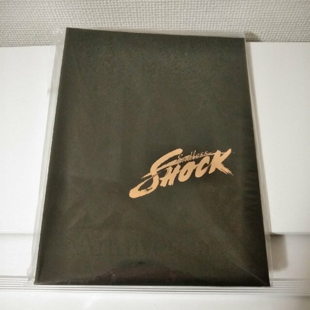 KinKi Kids(キンキキッズ)のSHOCK　ステージフォト　アルバム　セット エンタメ/ホビーのタレントグッズ(アイドルグッズ)の商品写真