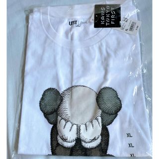 ユニクロ(UNIQLO)のXL！ユニクロ KAWS UT KAWS TOKYO FIRST Tee(Tシャツ/カットソー(半袖/袖なし))