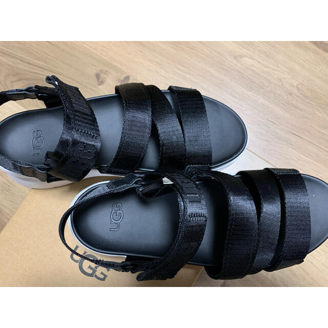 値下げ【美品】UGG サンダル　スリッパ