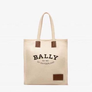 バリー(Bally)の新品 BALLY トートバッグ シンプル ホワイト(トートバッグ)