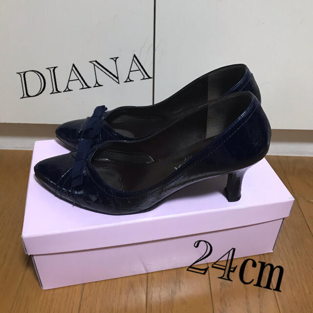 DIANA(ダイアナ)の最終値下げ！DIANA WELLFIT クロコカタオシA ネイビー 24㎝ レディースの靴/シューズ(ハイヒール/パンプス)の商品写真