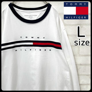 トミーヒルフィガー(TOMMY HILFIGER)の【人気デザイン！】トミーヒルフィガー 長袖 Tシャツ フラッグロゴ  白 L(Tシャツ/カットソー(七分/長袖))