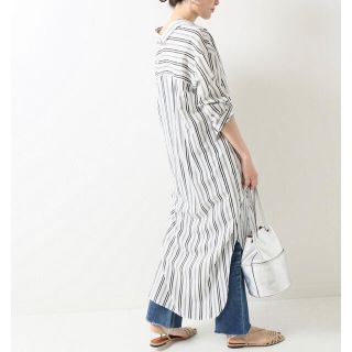 イエナ(IENA)の美品✨イエナ バックスリットシャツワンピース ロングワンピース ストライプ(ロングワンピース/マキシワンピース)