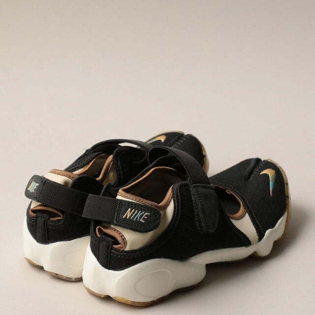 NIKE - NIKE WMNS AIR RIFT OFF NOIR エアリフト 23の通販 by ブルー's ...