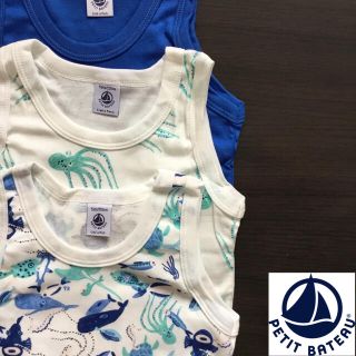 プチバトー(PETIT BATEAU)の【新品】プチバトー 4ans プリントタンクトップ3枚組 海(下着)