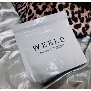 weeed スクラブ　未使用(ボディスクラブ)