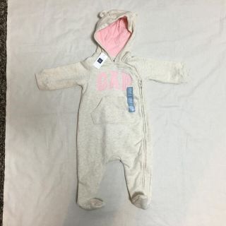 ベビーギャップ(babyGAP)の【rii様専用】新品 65 ベビーギャップ くま耳カバーオール(カバーオール)