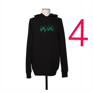 サカイ(sacai)のsacai KAWS Flock Print Hoodie パーカー　サイズ4(パーカー)