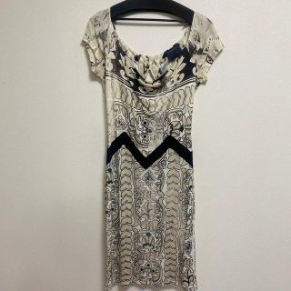 ロベルトカヴァリ(Roberto Cavalli)のクラスロベルトカヴァリ　ワンピース(ひざ丈ワンピース)