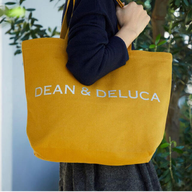 DEAN & DELUCA(ディーンアンドデルーカ)の＜完売＞DEAN & DELUCA チャリティートート キャラメルイエローL レディースのバッグ(トートバッグ)の商品写真