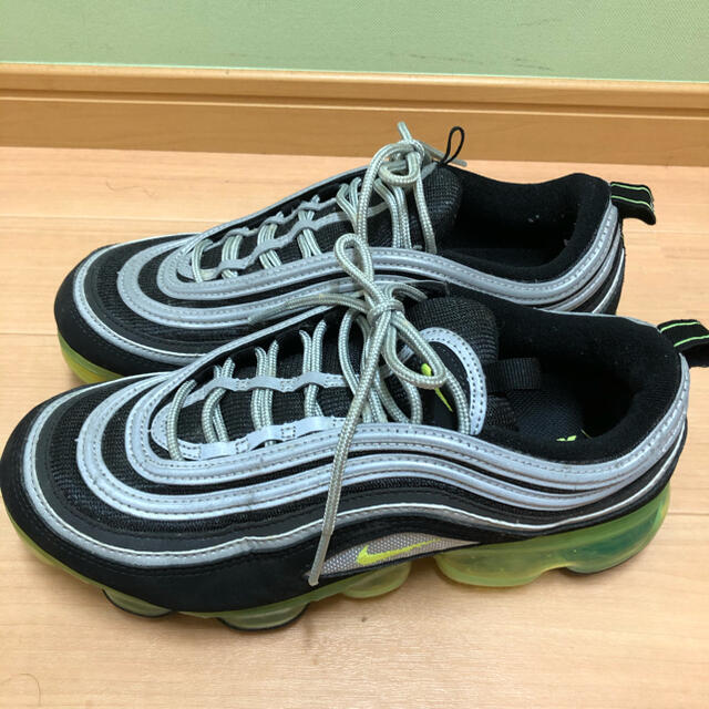 NIKE(ナイキ)のナイキ エア ヴェイパーマックス 97 ネオン メンズの靴/シューズ(スニーカー)の商品写真