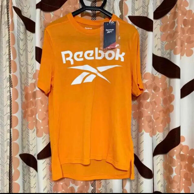 Reebok(リーボック)のReebok リーボック　半袖　Tシャツ　オレンジ　メンズ　 新品 メンズのトップス(Tシャツ/カットソー(半袖/袖なし))の商品写真