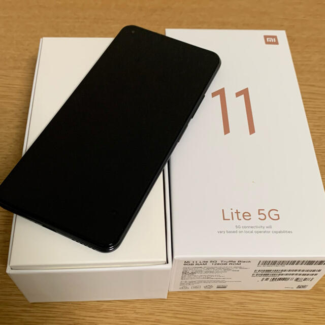 Xiaomi Mi 11 Lite 5Gスマートフォン本体