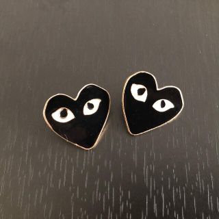 コムデギャルソン(COMME des GARCONS)のピンバッジ　ブローチ　ハート　バッヂ　ジュエリー　エナメル　ギフト　母の日(その他)