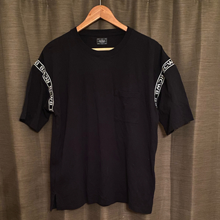 ロデオクラウンズ(RODEO CROWNS)の古着　ロデオクラウンズ　tシャツ    黒　ブラック　beams ポケット(Tシャツ/カットソー(半袖/袖なし))