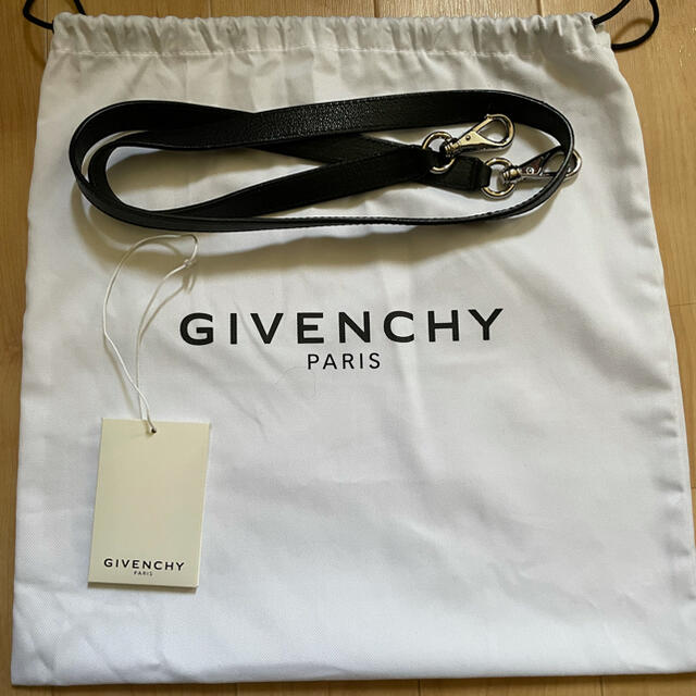 GIVENCHY パンドラ 3