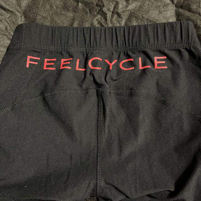 feelcycle レギンス　レッド
