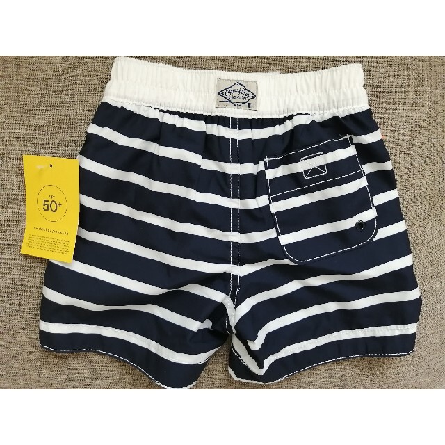 babyGAP(ベビーギャップ)の✨新品タグ付き✨babygap 男の子水着90cm キッズ/ベビー/マタニティのキッズ服男の子用(90cm~)(水着)の商品写真