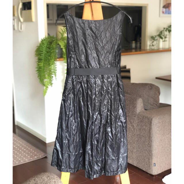 Sisley(シスレー)のSISLEY ブラックミニドレス レディースのフォーマル/ドレス(ミニドレス)の商品写真