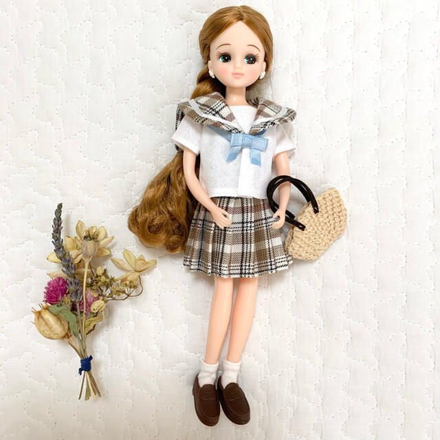 ＊リカちゃん服＊チェック柄セーラー服セット（水色リボン） ハンドメイドのぬいぐるみ/人形(その他)の商品写真