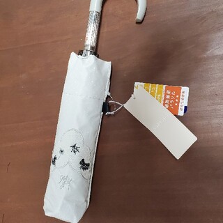 ジルスチュアート(JILLSTUART)の☆新品未使用☆　JILLSTUART刺繍　折り畳み傘　晴雨兼用(傘)
